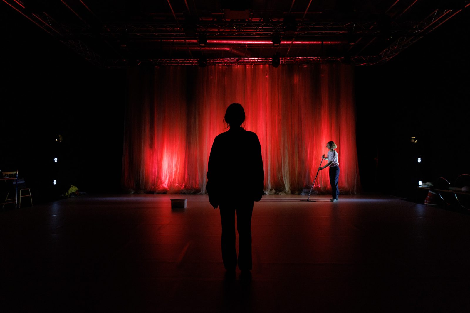 Behind the scenes - Tidens Veckade Egenskaper